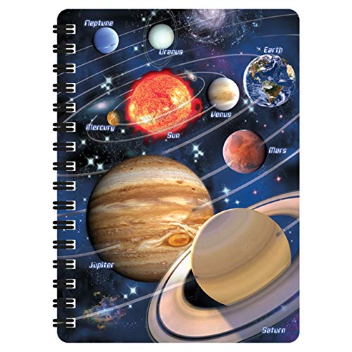 3D LiveLife Jotter - Unser Sonnensystem von Deluxebase. Linsenförmiges 3D Space A6 Spiralblock. Ein liniertes Notizbuch mit Kunstwerken, die vom bekannten Künstler David Penfound lizenziert wurden von 3D LiveLife