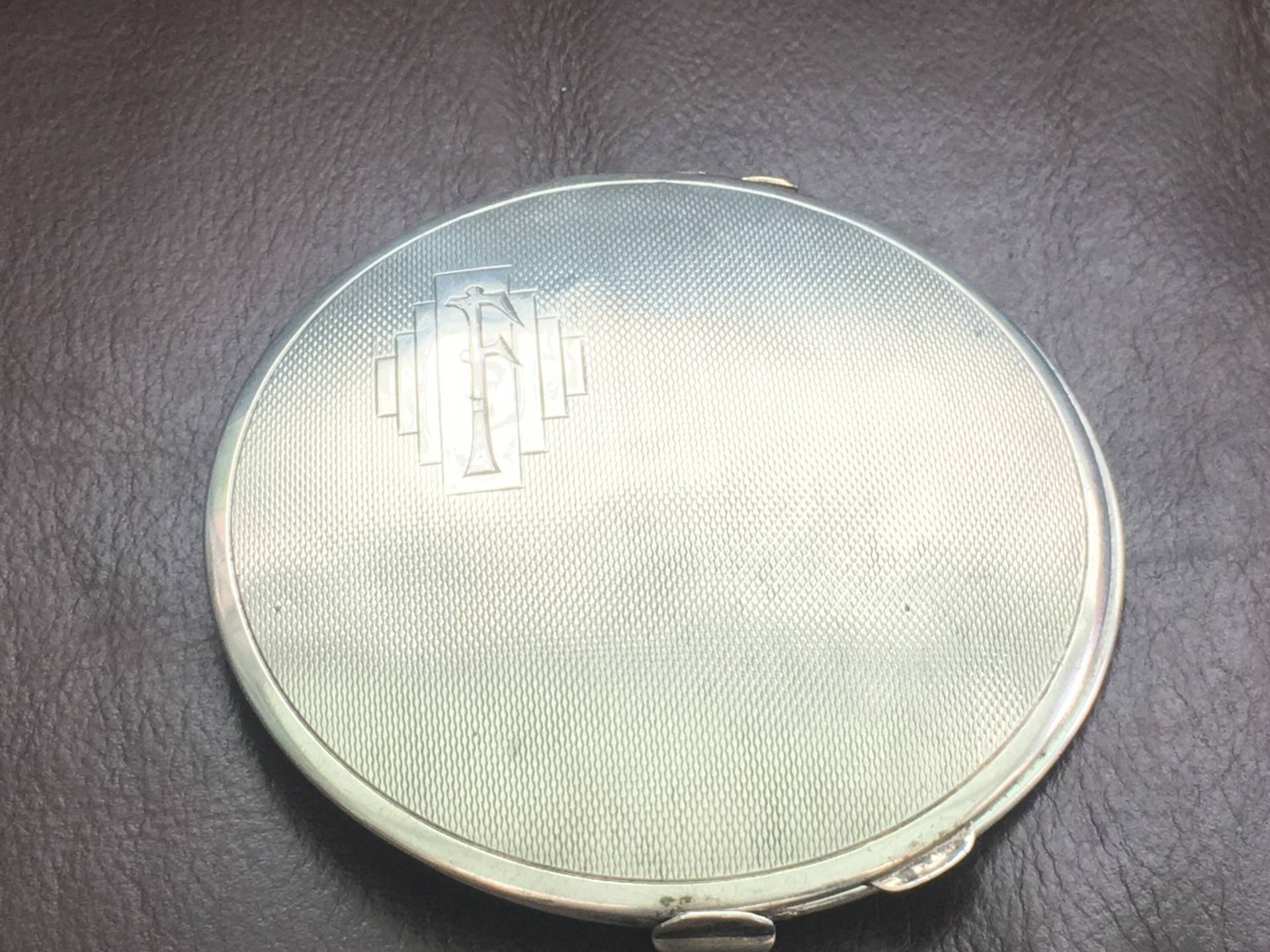 Wunderschönes Vintage Massives Sterling Silber Pulver Kompaktes Gehäuse Von B Und Co von 5426408