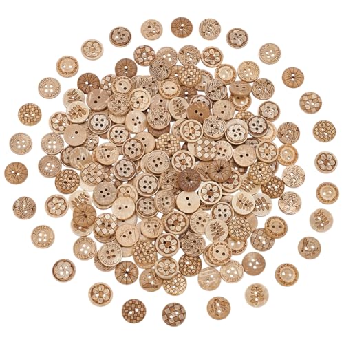 AHANDMAKER 200 Stück 10Style Holzknöpfe 2 Loch Nähblumenknöpfe Bulk 20L Kamel Flache Runde Dekorative Holzknöpfe AHANDMAKER 200 Stück 10Style Holzknöpfe 2 Loch Nähblumenknöpfe Bulk 20L Kamel Flache Runde Dekorative Holzknöpfe von AHANDMAKER