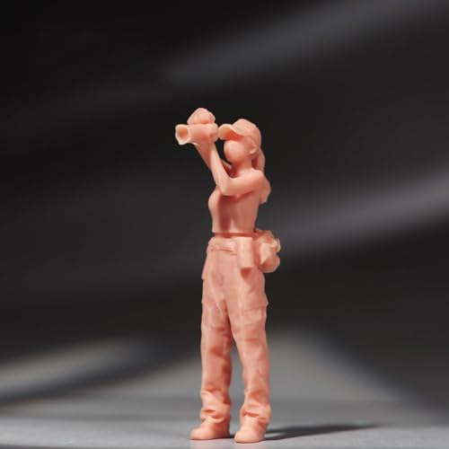 AMITD 1/18-1/87 Scale Professional Female Photographer Figurine, Capturing Moments with Camera Figure, Professional Landscape Cameraman Toy Figure Mini Statue (Unpainted, 1/43) von AMITD