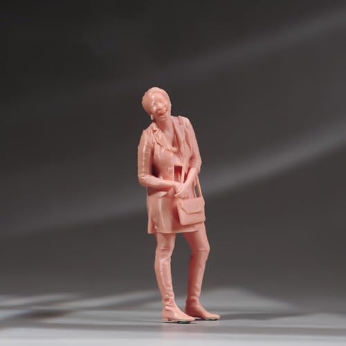 AMITD 1/18 to 1/87 Scale Friendly Deep Skin Female Figure with Smiling Face - Casual Pose with Satchel Bag, Painted & Unpainted Versions Available - Perfect for Collectors & Dioramas (1/24 unpainted) von AMITD