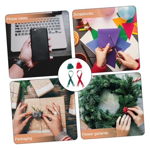ANDRESLAD 20 Stück Teiliges Mini Strickmützen Set mit Weihnachtsmütze und Schal Rote und Grüne Mini Santa Mützen aus Weichem Langlebigem Strickstoff für DIY Dekoration Puppen Weinflaschen von ANDRESLAD