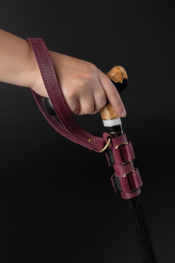 Gehstock-Handgelenkschnüre Aus Leder - Marsala, Gehstock-Handgelenkband von ARTWalkingSticks