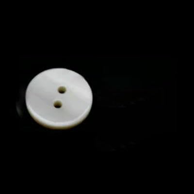 100 Stück/Los echte natürliche Muschelknöpfe 10 mm/15 mm/20 mm 2-Loch flache Perlmuttknöpfe dicker Knopf-15 mm 100 Stück/Los echte natürliche Muschelknöpfe 10 mm/15 mm/20 mm 2-Loch flache Perlmuttknöpfe dicker Knopf-15 mm von AYHTUD