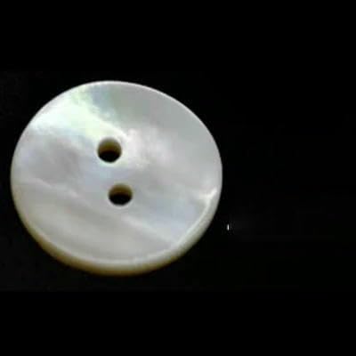 100 Stück/Los echte natürliche Muschelknöpfe 10 mm/15 mm/20 mm 2-Loch flache Perlmuttknöpfe dicker Knopf-25 mm von AYHTUD