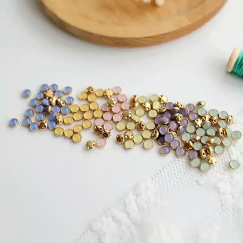 50 Stück 5 mm Mini-Puppenknöpfe, bunte Gürtelschnalle für DIY-Puppentaschen, Schuhe, Kleidung, handgefertigte Kleidung, Nähzubehör von AYHTUD