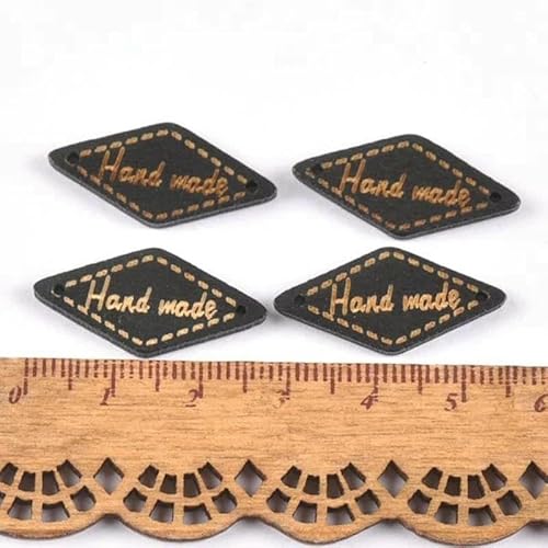 50 Stück gemischte Holzknöpfe "Handgemacht"-Anhänger zum Nähen von Kleidung, Schuhen, Holzanhänger, DIY, handgefertigt, Scrapbooking, Basteln, Dekor, Zubehör-mt091 50 Stück gemischte Holzknöpfe "Handgemacht"-Anhänger zum Nähen von Kleidung, Schuhen, Holzanhänger, DIY, handgefertigt, Scrapbooking, Basteln, Dekor, Zubehör-mt091 von AYHTUD