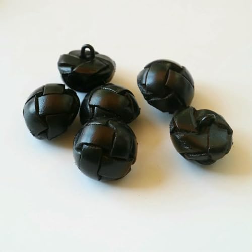 6 Stück/Lot Lederbezogene Knöpfe 15/19/21/23/26mm beige schwarz braun Lederknopf für Mäntel Jacke Schnalle-runde Kugel schwarz-25mm 6 Stück/Lot Lederbezogene Knöpfe 15/19/21/23/26mm beige schwarz braun Lederknopf für Mäntel Jacke Schnalle-runde Kugel schwarz-25mm von AYHTUD