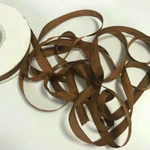 7 mm Seidenband, 100% natürliche Seide, Satin-Taftband, einfarbig für Stickmuster, 106–100 m 7 mm Seidenband, 100% natürliche Seide, Satin-Taftband, einfarbig für Stickmuster, 106–100 m von AYHTUD