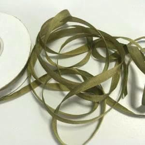 7 mm Seidenband, 100% natürliches Seidensatin-Taftband, einfarbig für Stickmuster, 115–100 m 7 mm Seidenband, 100% natürliches Seidensatin-Taftband, einfarbig für Stickmuster, 115–100 m von AYHTUD
