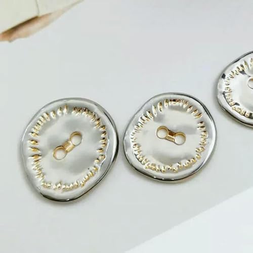 Metallknöpfe, 10er-Set, für Lederhandwerk, Nähen, Jacke, Mantel, Anzug, DIY, unregelmäßig, 2 Löcher, Silber, Gold, Kupfer, Kleidungszubehör, 3–15 mm, 10 Stück Metallknöpfe, 10er-Set, für Lederhandwerk, Nähen, Jacke, Mantel, Anzug, DIY, unregelmäßig, 2 Löcher, Silber, Gold, Kupfer, Kleidungszubehör, 3–15 mm, 10 Stück von AYHTUD