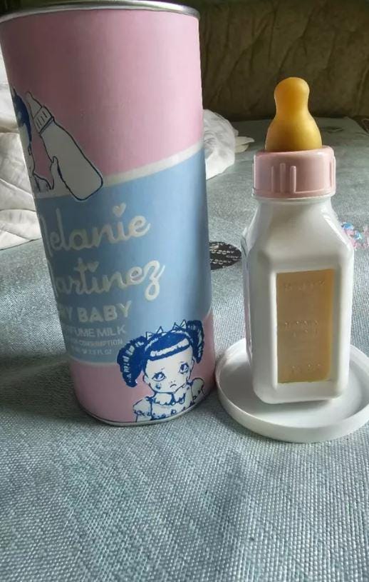 Authentic Melanie Martinez Crybaby Perfume With Original Packaging Confetti Included Authentic Melanie Martinez Crybaby Perfume With Original Packaging Confetti Included von Abdelmsus