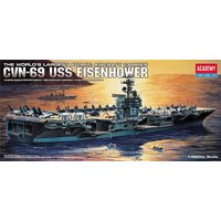 CVN 69D Eisenhower von Academy Plastic Model