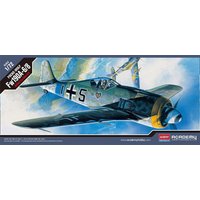 Focke-Wulf Fw 190 A-6/A-8 von Academy Plastic Model