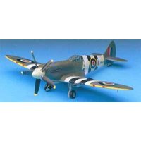 Spitfire Mk. XIV C von Academy Plastic Model