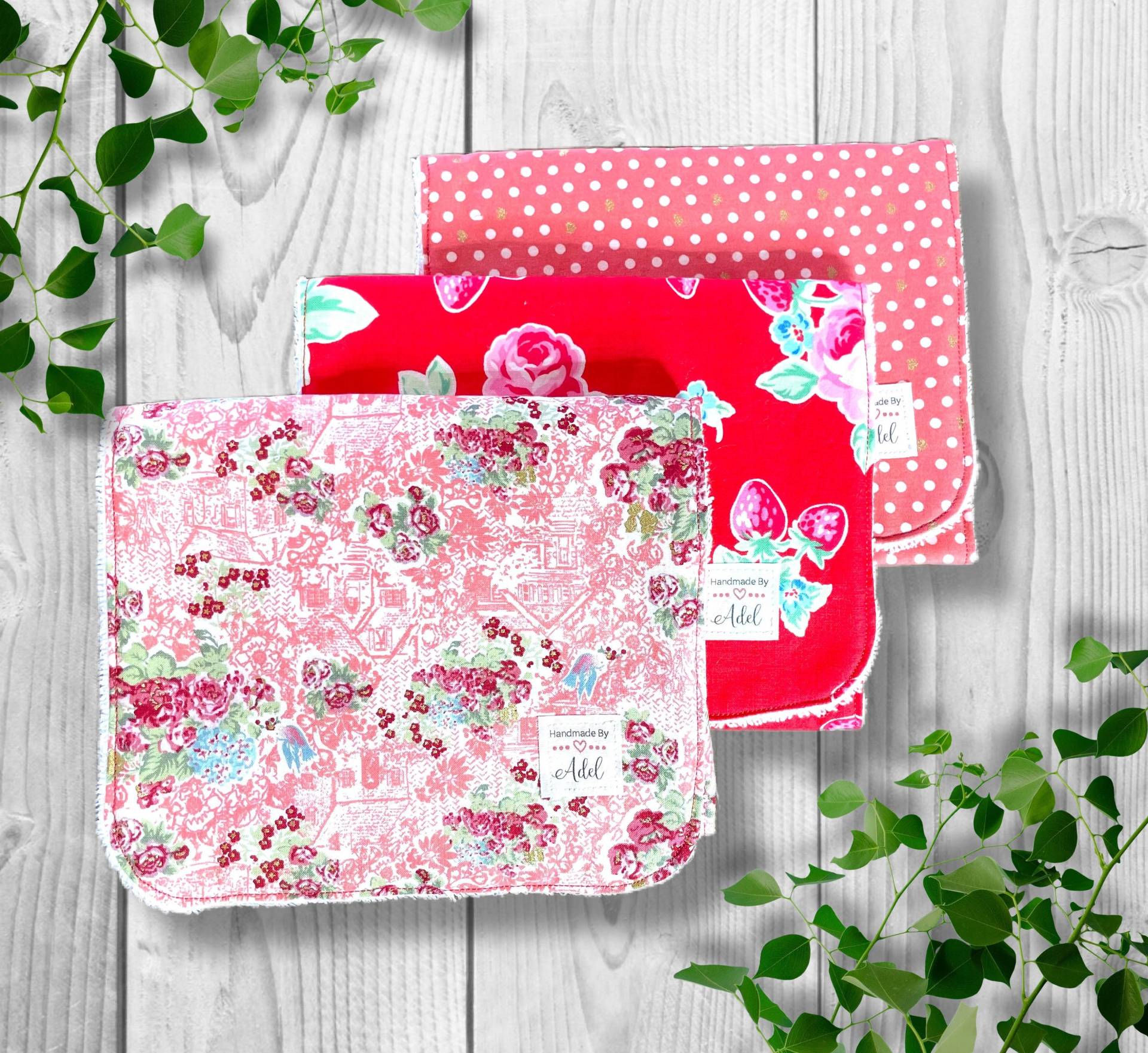Burp Tuch Set /Rot Floral Baumwolle & Frottee Set/Burp Rags/Baby Shower Geschenk/Vielseitiges Baby von AdelsQuiltShop
