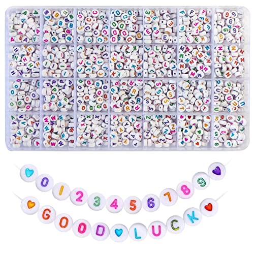 Adwzy 1400 Stück Buchstabenperlen 7x4mm Buchstaben A-Z Herz Perlen und Zahlenperlen für Armbänder Schmuck Basteln(Mehrfarbig) von Adwzy
