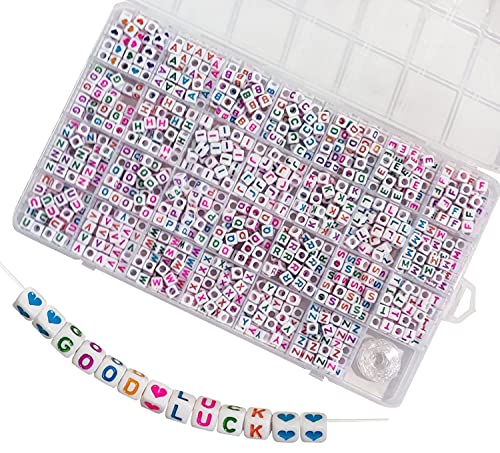 Bunte Buchstabenperlen Würfel 950 Stück 6x6mm Weiß Perlen mit Bunt Buchstaben A-Z und Herzperlen für Armbänder Schmuck Basteln von Adwzy