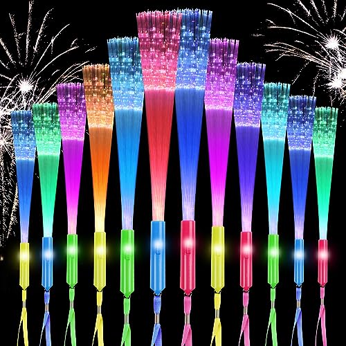 Ainiv 12 Stück Leuchtstab Glasfaser, Leuchtstäbe Partyzubehör, LED Leuchtstäbe Glow in The Darkness Stick Partyzubehör, Leuchtstäbe Bunte für Kinder Halloween, Weihnachten, Party, Konzert, Hochzeit Ainiv 12 Stück Leuchtstab Glasfaser, Leuchtstäbe Partyzubehör, LED Leuchtstäbe Glow in The Darkness Stick Partyzubehör, Leuchtstäbe Bunte für Kinder Halloween, Weihnachten, Party, Konzert, Hochzeit von Ainiv
