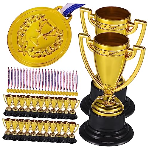 Alasum 24 Sätze Mini-trophäenmedaille Kleiner Pokal Dekorationen Für Fußballpartys Meister Schwimmbad Fußball-trophäe Trophäenmodell Aufblasbarer Pokal Geschirr Plastik Wiederverwendbar Alasum 24 Sätze Mini-trophäenmedaille Kleiner Pokal Dekorationen Für Fußballpartys Meister Schwimmbad Fußball-trophäe Trophäenmodell Aufblasbarer Pokal Geschirr Plastik Wiederverwendbar von Alasum
