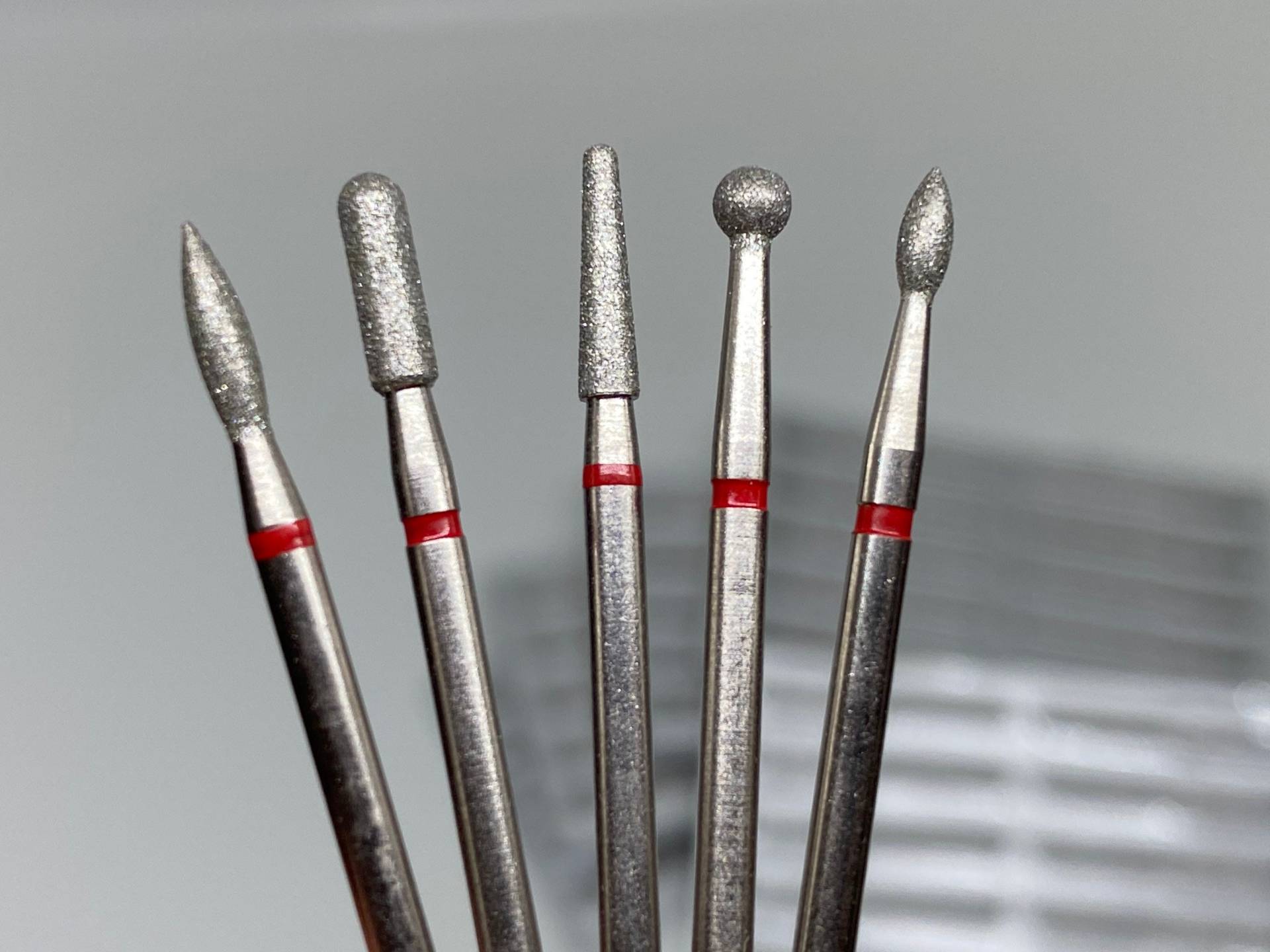Professionelles Nagelbohrerset, Hochwertige Diamantbohrerset, Nagelpflegelieferanten, Professionelles Made in Russland Professionelles Nagelbohrerset, Hochwertige Diamantbohrerset, Nagelpflegelieferanten, Professionelles Made in Russland von AllJewelry4You
