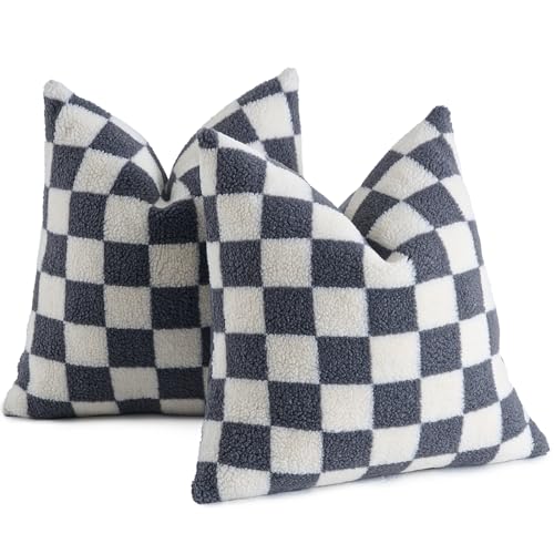 AmHoo 2er Set Dekorative Kissenbezug Schachbrett Dekokissen Sofakissen Luxus Super Sanft Kunstpelz Wolle Set Fall Kissen für Couch Sofa Schlafzimmer 50x50 cm Grau AmHoo 2er Set Dekorative Kissenbezug Schachbrett Dekokissen Sofakissen Luxus Super Sanft Kunstpelz Wolle Set Fall Kissen für Couch Sofa Schlafzimmer 50x50 cm Grau von AmHoo