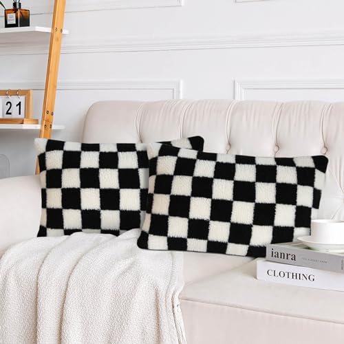 AmHoo Dekorative Kissenbezüge, Schachbrettmuster, luxuriös, superweich, Kunstfell, Wolle, Set für Couch, Sofa, Schlafzimmer, 30,5 x 50,8 cm, Schwarz, 2 Stück AmHoo Dekorative Kissenbezüge, Schachbrettmuster, luxuriös, superweich, Kunstfell, Wolle, Set für Couch, Sofa, Schlafzimmer, 30,5 x 50,8 cm, Schwarz, 2 Stück von AmHoo