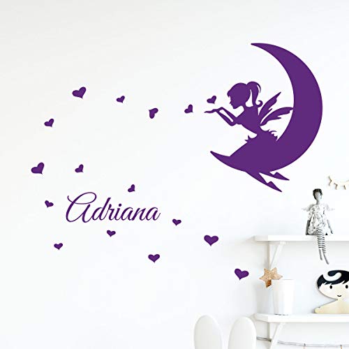 Personalisierter Vornamensticker, selbstklebend, Fee auf dem Mond, Wanddekoration, Kinderzimmer, 2 Bögen à 30 x 20 cm und 60 x 25 cm, Violett Personalisierter Vornamensticker, selbstklebend, Fee auf dem Mond, Wanddekoration, Kinderzimmer, 2 Bögen à 30 x 20 cm und 60 x 25 cm, Violett von Ambiance Sticker