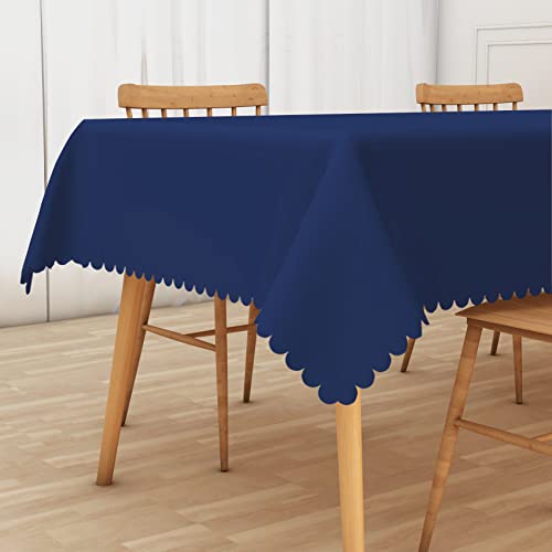 Aoihrraan Marineblau Rechteckige Tischdecken aus Polyestergewebe Waschbar Längliche Tischdecke für Zuhause Party Essen 12 bis 14 Sitzer für Küche Hochzeit Geburtstag Jubiläum Dekoration 178 x 305 cm Aoihrraan Marineblau Rechteckige Tischdecken aus Polyestergewebe Waschbar Längliche Tischdecke für Zuhause Party Essen 12 bis 14 Sitzer für Küche Hochzeit Geburtstag Jubiläum Dekoration 178 x 305 cm von Aoihrraan