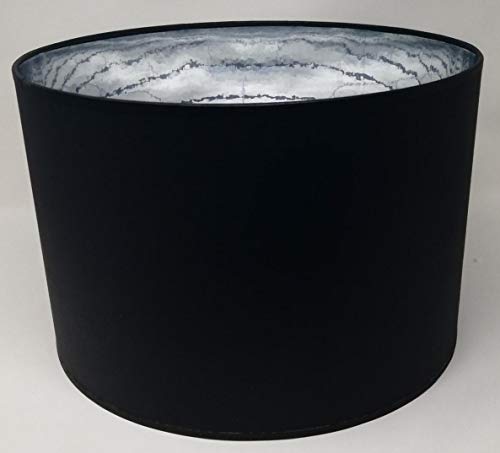 Lampenschirm Zylinderform schwarz Stoff Silber Futter handgefertigt verschiedene Größen Deckenanhänger - Tisch (35 cm Durchmesser 23 cm Höhe) von ArG Lighting