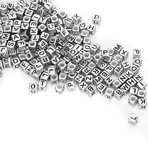 Acryl Perlen, 500 Stück 6mm quadratische Acryl Alphabet Buchstaben Perlen für Schmuck Herstellung DIY Armbänder Halsketten Schlüssel anhänger(Silber) von Atyhao