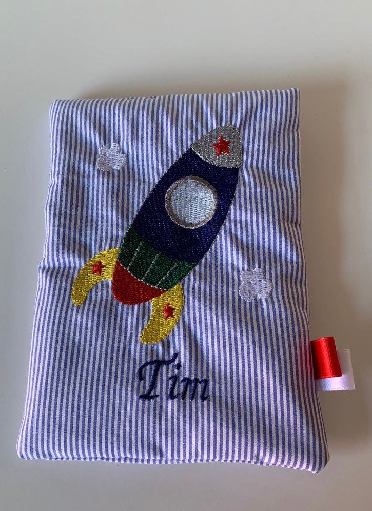 Körnerkissen Mit Rakete Blau Gestreift Personalisiertes Geschenkgeschenk Zur Geburtgeschenk Taufe Wärmekissen Körnerkissen Mit Rakete Blau Gestreift Personalisiertes Geschenkgeschenk Zur Geburtgeschenk Taufe Wärmekissen von AureaArtisShop