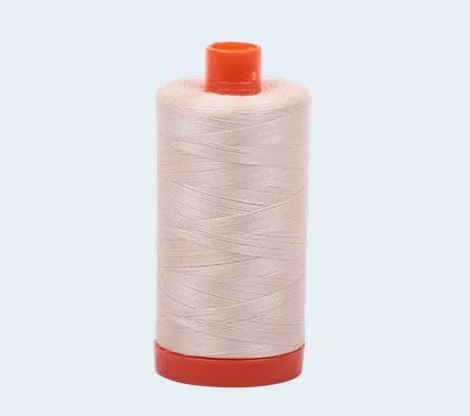 2000 Light Sand Aurifil Baumwolle, 12 WT, große Spule von Aurifil