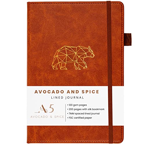 Notizbuch A5 liniert von Avocado and Spice® - Hardcover A5 Journal Notizbuch - Kunstleder A5 Notizblock - Lesezeichen, Gummiband, Stifthalter, 200 dicke Seiten (Braun, liniert) von Avocado & Spice