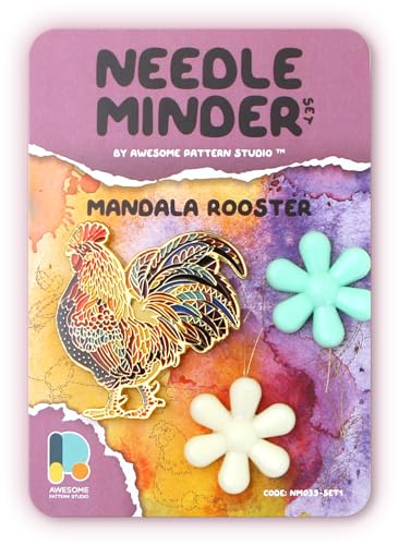 Awesome Pattern Studio Needle Minder Set - Mandala Rooster Magnetic Needle Minder + 2 Nadeleinfädler Emaille Pin für Kreuzstich, Stickerei und Handwerk Awesome Pattern Studio Needle Minder Set - Mandala Rooster Magnetic Needle Minder + 2 Nadeleinfädler Emaille Pin für Kreuzstich, Stickerei und Handwerk von Awesome Pattern Studio