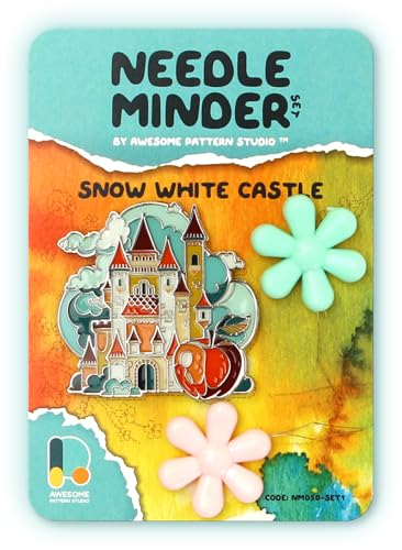 Awesome Pattern Studio Needle Minder Set - Snow White Castle Magnetic Needle Minder + 2 Nadeleinfädler Emaille Pin für Kreuzstich, Stickerei und Handwerk von Awesome Pattern Studio