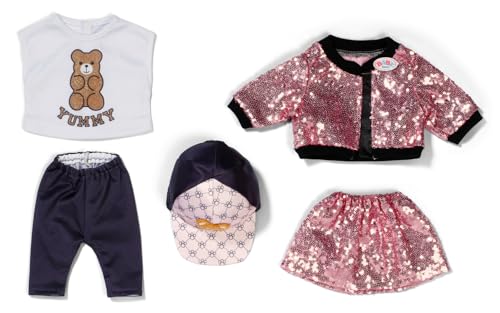 BABY born Glam Outfit - Mit pinkem Pailletten-Rock & Jacke, Shirt mit Teddydruck, Cap & Leggins - Hochwertiges Puppenzubehör - Kleidung geeignet für Puppen der Größe 43 cm BABY born Glam Outfit - Mit pinkem Pailletten-Rock & Jacke, Shirt mit Teddydruck, Cap & Leggins - Hochwertiges Puppenzubehör - Kleidung geeignet für Puppen der Größe 43 cm von BABY Born