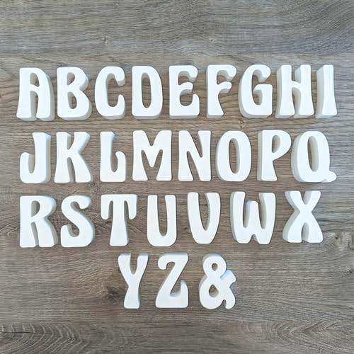 BAVASTYLE Deko Buchstaben weiß 6cm zum Hinstellen - Persönlicher 3D Schriftzug aus Raysin - Individuelles Geschenk für Sie & Ihn - Handgemachte & elegante Dekoration von BAVASTYLE