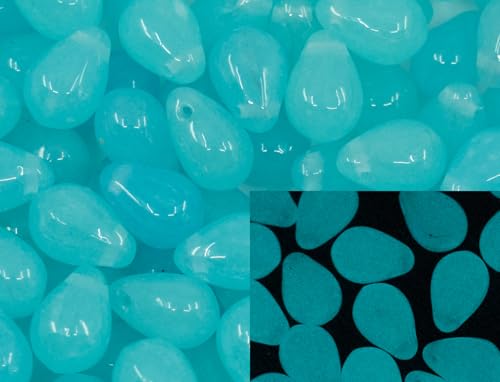50pcs Teardrop Pear Czech Glass Beads, 6x9mm, Dirty Turqiuiose - Glow in the Dark Bright Blue 50pcs Teardrop Pear Czech Glass Beads, 6x9mm, Dirty Turqiuiose - Glow in the Dark Bright Blue von BCV Glass