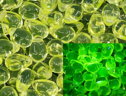 50pcs Teardrop Pear Czech Glass Beads, 6x9mm, Transparent Yellow Uranium (80130) von BCV Glass