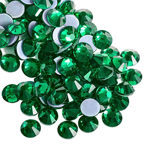Beadsland 288 Stück Smaragdgrün Hotfix Strasssteine, Hitzefix Strasssteine zum Basteln, Hotfix Kristallrunde Edelsteine, Smaragdgrün (SS30/6.3-6.5mm) von BEADSLAND
