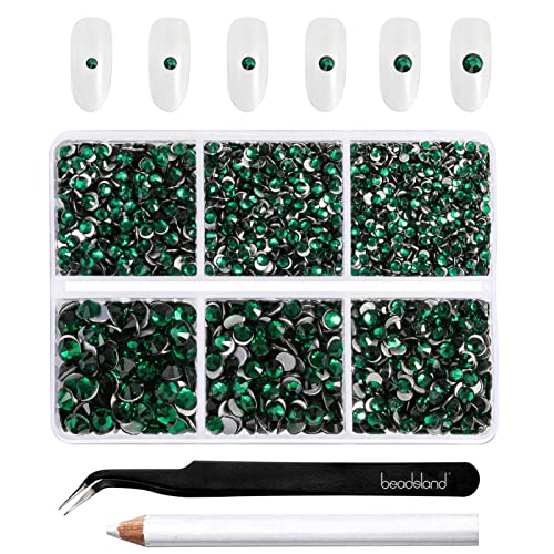 Beadsland 4300 Stück Grün Strasssteine mit flacher Rückseite,Nagelsteine, runde Kristall-Strasssteine zum Basteln, gemischt in 6 Größen, mit Picking-Pinzette und Wachsstift-Set, SS6–SS20,Smaragdgrün von BEADSLAND