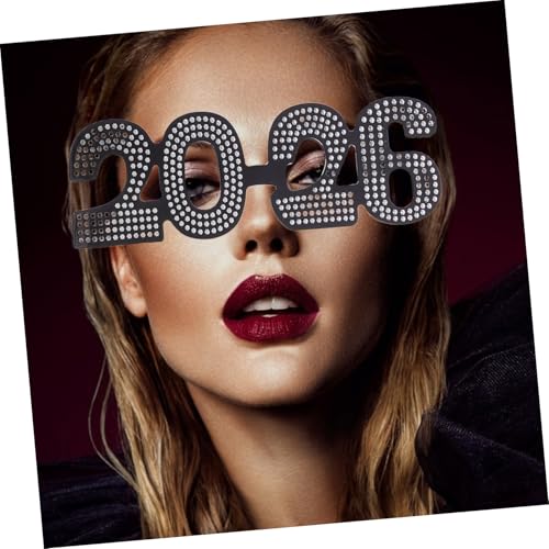 BEBEMOKO 4 Stück Teiliges Year Eyewear Partybrillen mit Schwarzem Strass Goldfarben und Silber Leichtes Vielseitiges Fotoaccessoire für Silvesterfeiern und Weihnachtsfeste BEBEMOKO 4 Stück Teiliges Year Eyewear Partybrillen mit Schwarzem Strass Goldfarben und Silber Leichtes Vielseitiges Fotoaccessoire für Silvesterfeiern und Weihnachtsfeste von BEBEMOKO