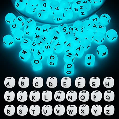 BEEFLYING 104 Stück Leuchtwürfel Silikonperlen Buchstaben Quadratisch Würfel Alphabet Perlen Mit 2 mm Lochabstandshalter Lose Buchstabenperlen für Die Herstellung von Armbändern Halsketten Und Schmuck BEEFLYING 104 Stück Leuchtwürfel Silikonperlen Buchstaben Quadratisch Würfel Alphabet Perlen Mit 2 mm Lochabstandshalter Lose Buchstabenperlen für Die Herstellung von Armbändern Halsketten Und Schmuck von BEEFLYING