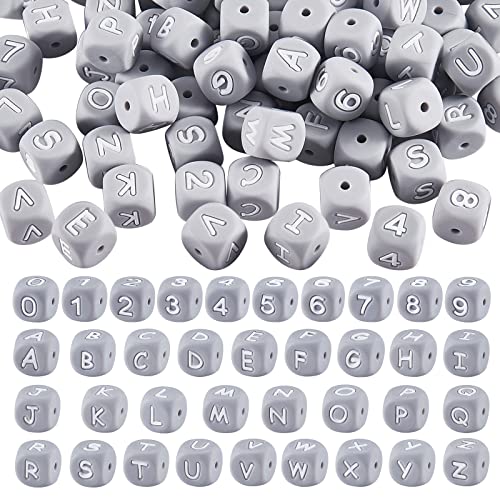 BEEFLYING 108 Stück Graue Würfel Silikonperlen Buchstaben Zahlen Würfel Alphabet Perlen Mit 2 mm Lochabstandshalter Lose Buchstabenperlen für Die Herstellung von Armbändern Halsketten Und Schmuck BEEFLYING 108 Stück Graue Würfel Silikonperlen Buchstaben Zahlen Würfel Alphabet Perlen Mit 2 mm Lochabstandshalter Lose Buchstabenperlen für Die Herstellung von Armbändern Halsketten Und Schmuck von BEEFLYING