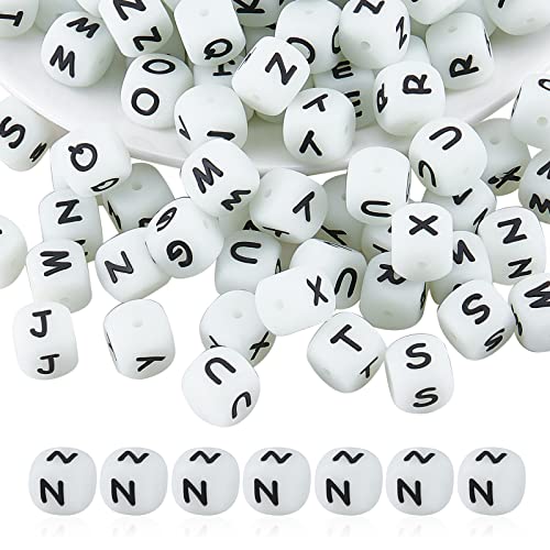 BEEFLYING 20 Stück Leuchtwürfel Buchstabe N Silikonperlen 12x12x12 mm Quadratische Würfel Alphabetperlen mit 2 mm Lochabstandshalter Lose Perlen für Armbänder Halsketten Schmuckherstellung BEEFLYING 20 Stück Leuchtwürfel Buchstabe N Silikonperlen 12x12x12 mm Quadratische Würfel Alphabetperlen mit 2 mm Lochabstandshalter Lose Perlen für Armbänder Halsketten Schmuckherstellung von BEEFLYING