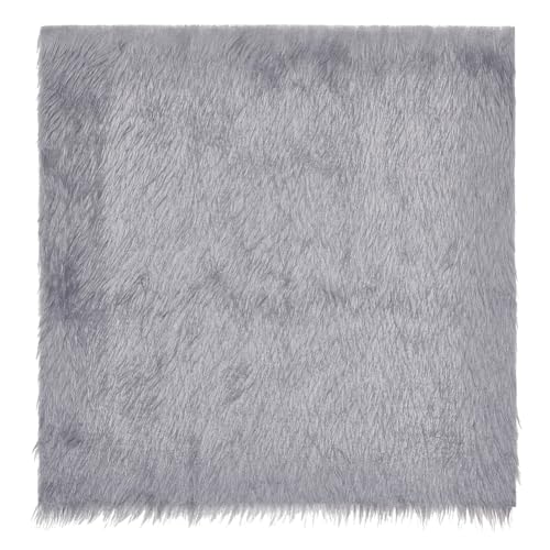 BENECREAT 40x40 cm Dunkelgrauer Kunstpelzstoff, Weicher Zotteliger Plüschstoff Vorgeschnittener Fellstoff Für Kostüme, Teppiche, Kissen, Nähen, Dekorationen BENECREAT 40x40 cm Dunkelgrauer Kunstpelzstoff, Weicher Zotteliger Plüschstoff Vorgeschnittener Fellstoff Für Kostüme, Teppiche, Kissen, Nähen, Dekorationen von BENECREAT