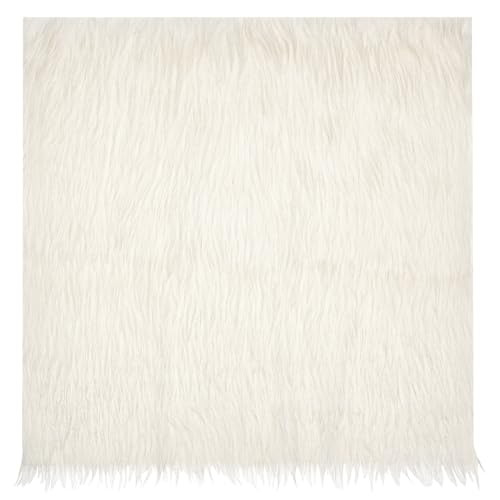 BENECREAT 40x40cm Beige Kunstpelzstoff, Weicher Zotteliger Plüschstoff Vorgeschnittener Fellstoff Für Kostüme, Teppiche, Kissen, Nähen, Dekorationen BENECREAT 40x40cm Beige Kunstpelzstoff, Weicher Zotteliger Plüschstoff Vorgeschnittener Fellstoff Für Kostüme, Teppiche, Kissen, Nähen, Dekorationen von BENECREAT