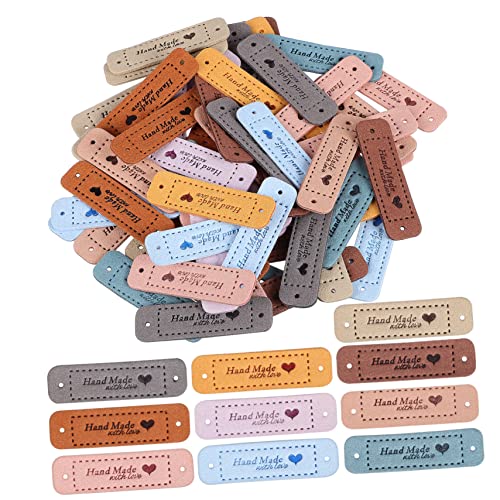 BESPORTBLE 60 Stück Bunte PU Lederetiketten Farben Geprägte Handmade Labels mit Vorgefertigten Löchern Langlebige Aufnäher für DIY Kleidung Taschen Schuhe Hüte Verzierung von BESPORTBLE