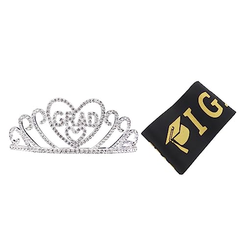 BESTYASH 1 Satz Kronen-Set Party goldene Tiara Schultergurt für die Abschlussfeier Zubehör-Kit für die Abschlussfeier Dekoration der Abschlusskleidung Satinstoff Silver BESTYASH 1 Satz Kronen-Set Party goldene Tiara Schultergurt für die Abschlussfeier Zubehör-Kit für die Abschlussfeier Dekoration der Abschlusskleidung Satinstoff Silver von BESTYASH